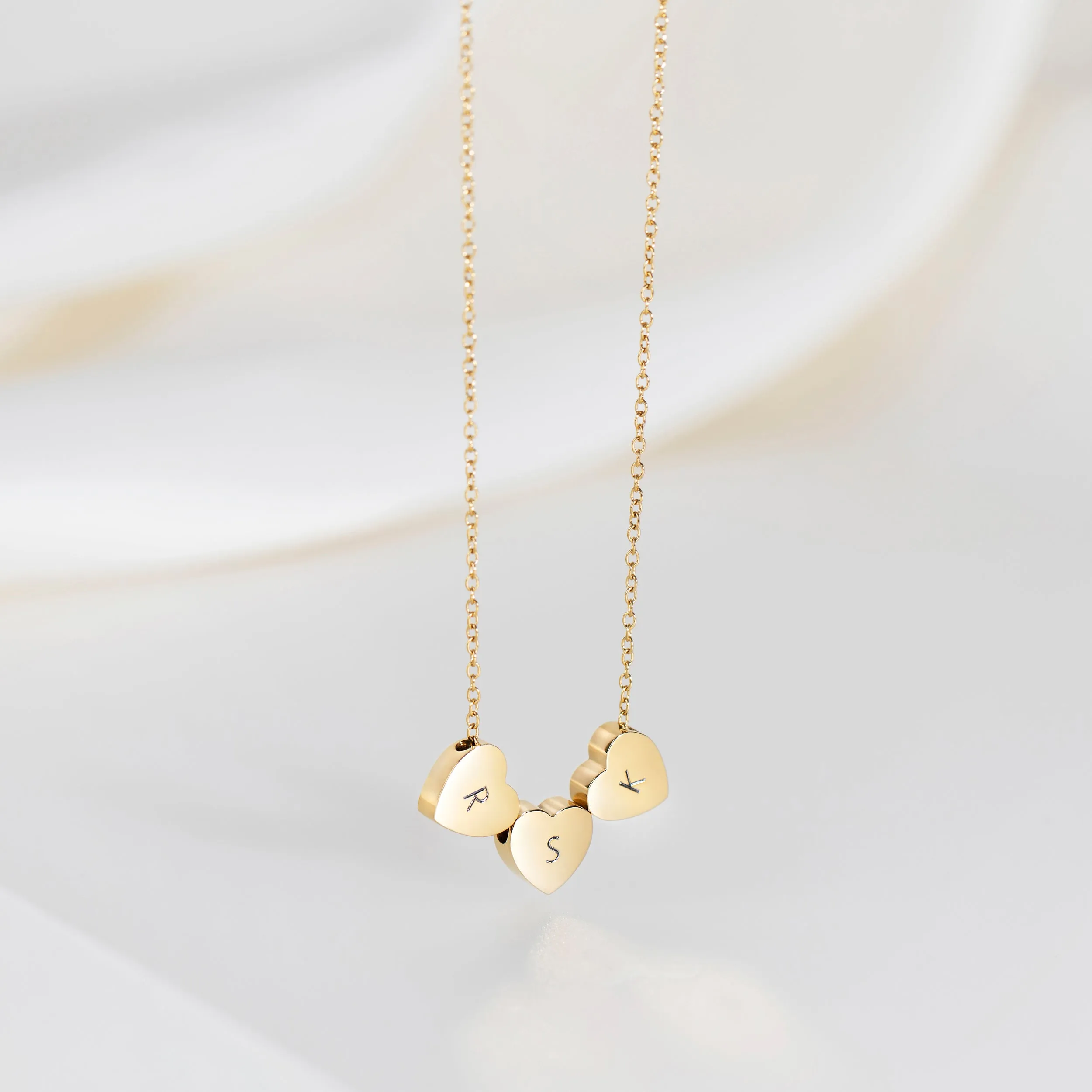 Amo Heart Triple Bead Necklace in Gold
