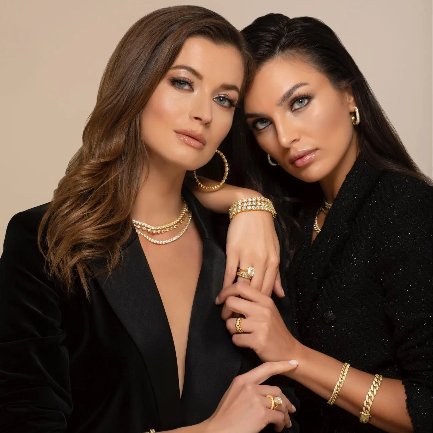 Amore Pave Hoop Earrings