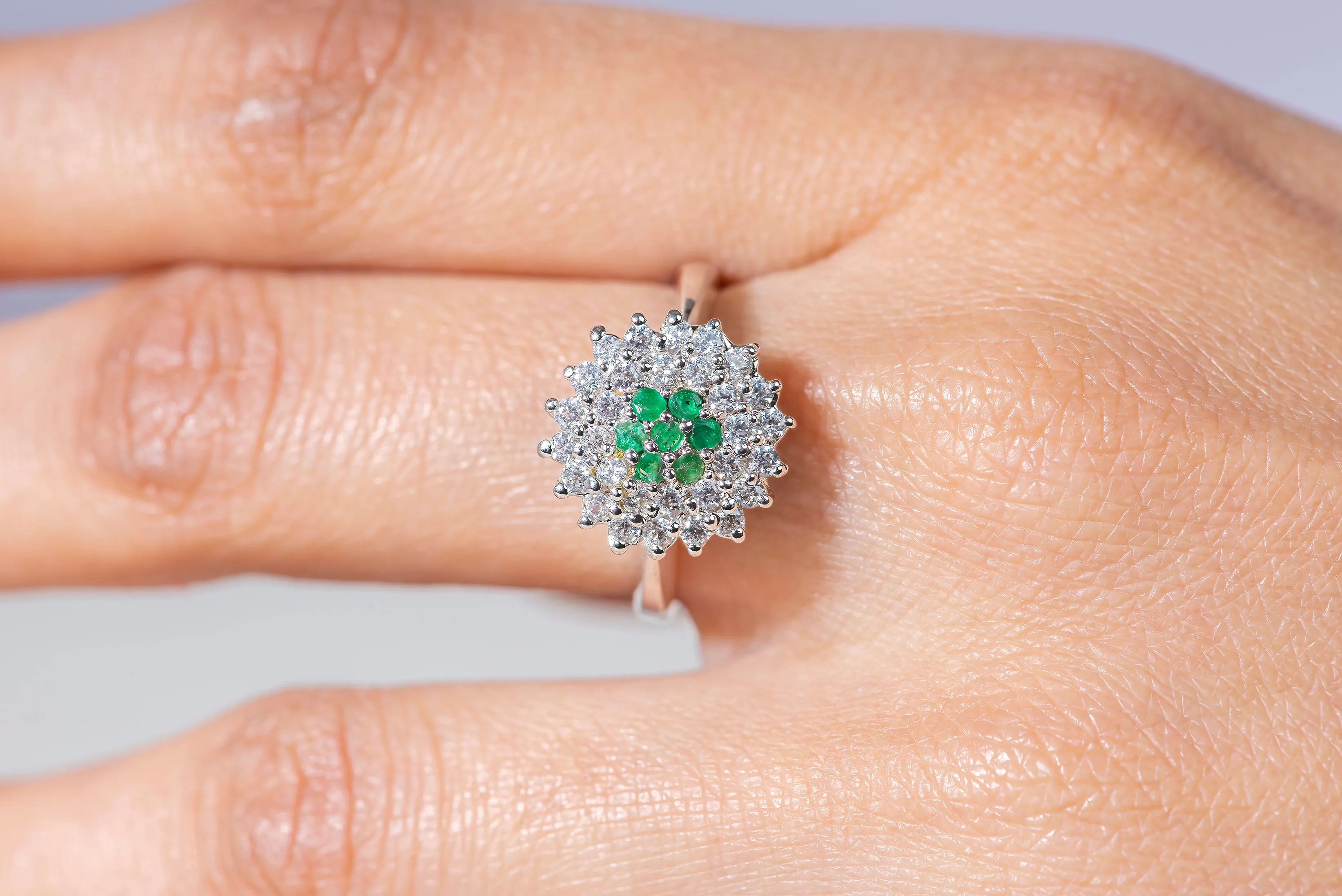 BLOSSOM EMERALD RING