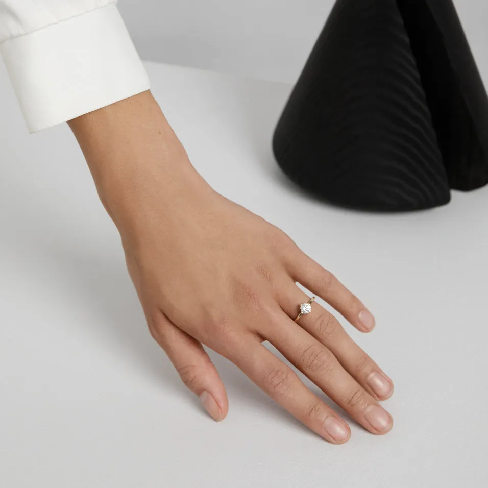 Ema Ring with 0.80ct Natural Diamond in Gold