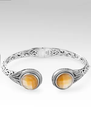 Everblooming Enchantment Tip-to-Tip Bracelet? in Yellow Mother of Pearl