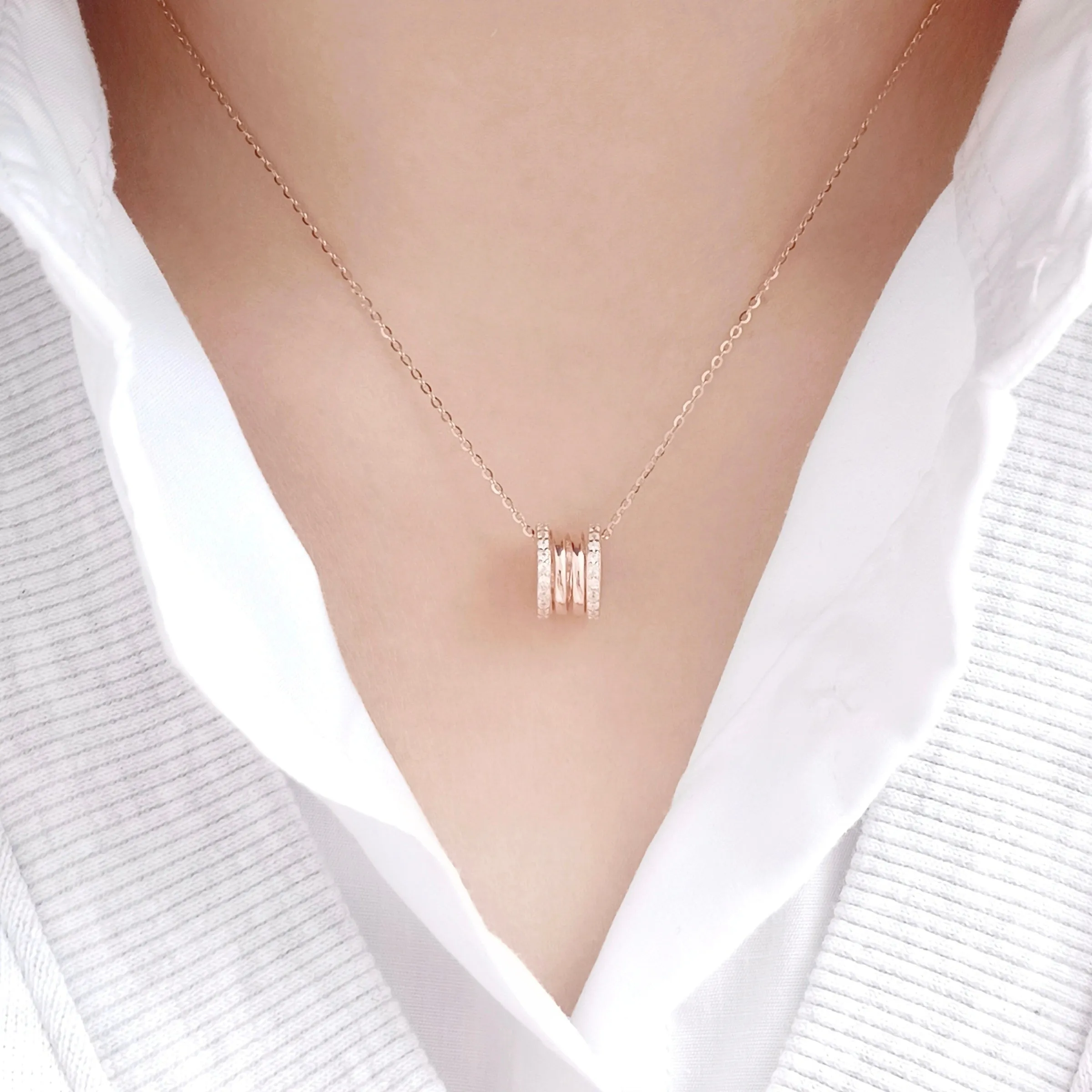 Gaia Roulante Necklace