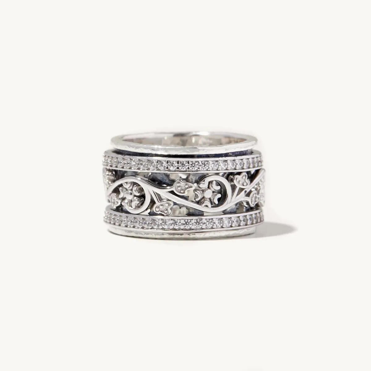 Gia Spinner Ring