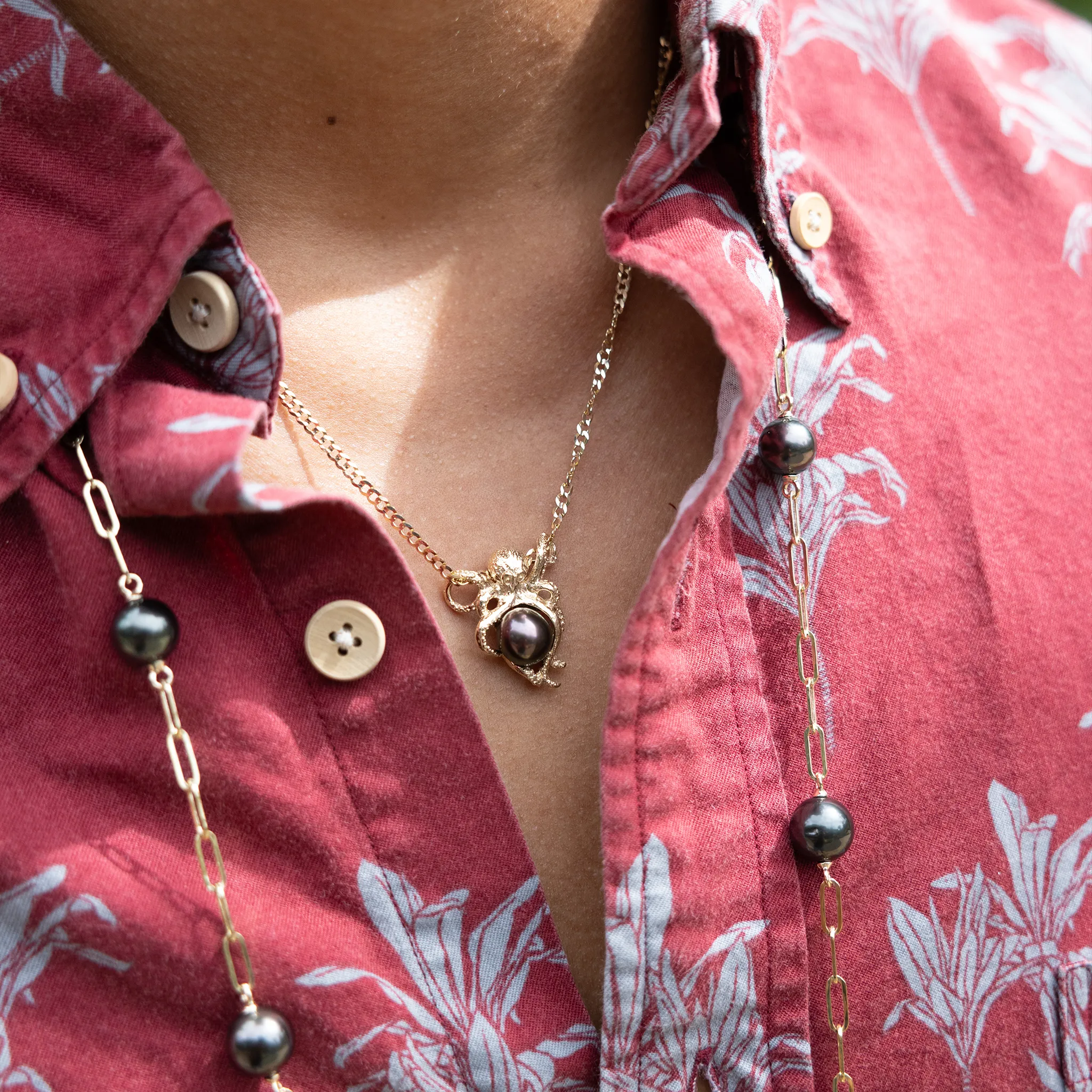 He?e (Octopus) Tahitian Black Pearl Pendant in Gold - 8-10mm