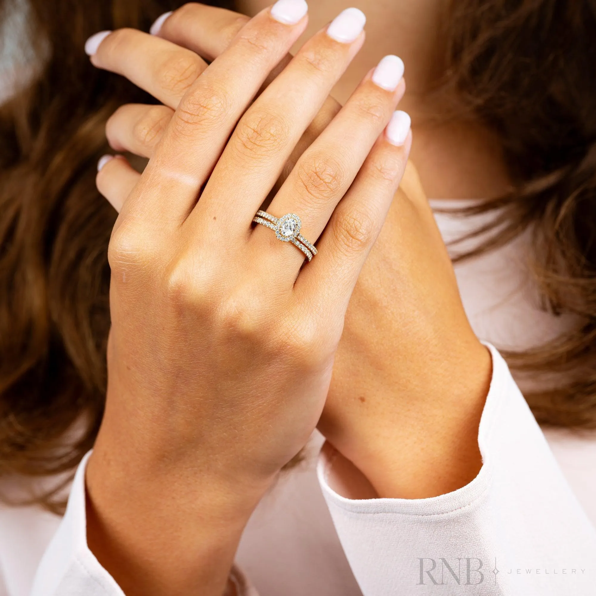 Oval Halo Diamond Engagement Ring