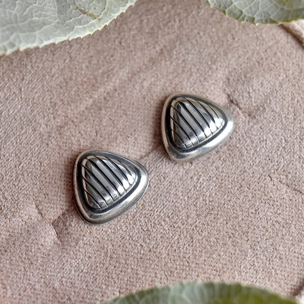 Oxidized Pattern Triangle Studs