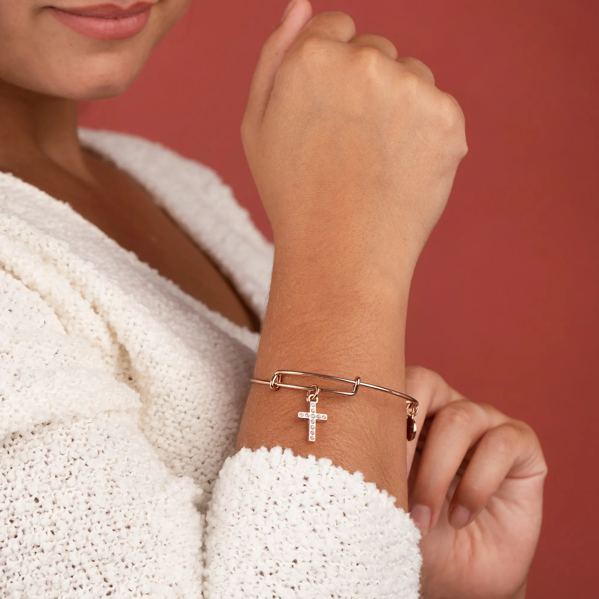 Pav?? Cross Charm Bangle