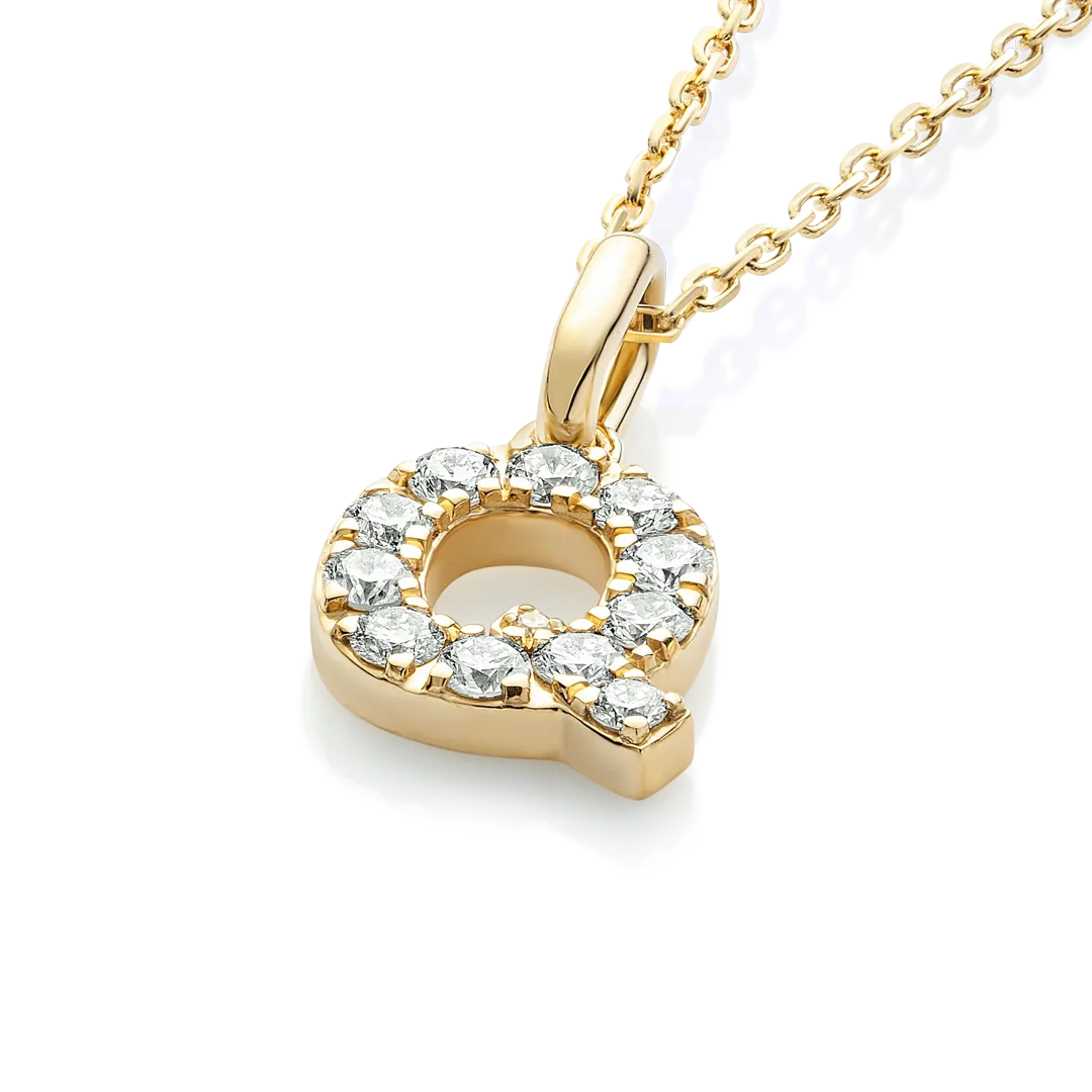 Q Letter Pendant Yellow Gold