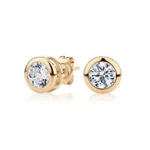 Round Brilliant stud earrings with 2 carats* of diamond simulants in 10 carat yellow gold