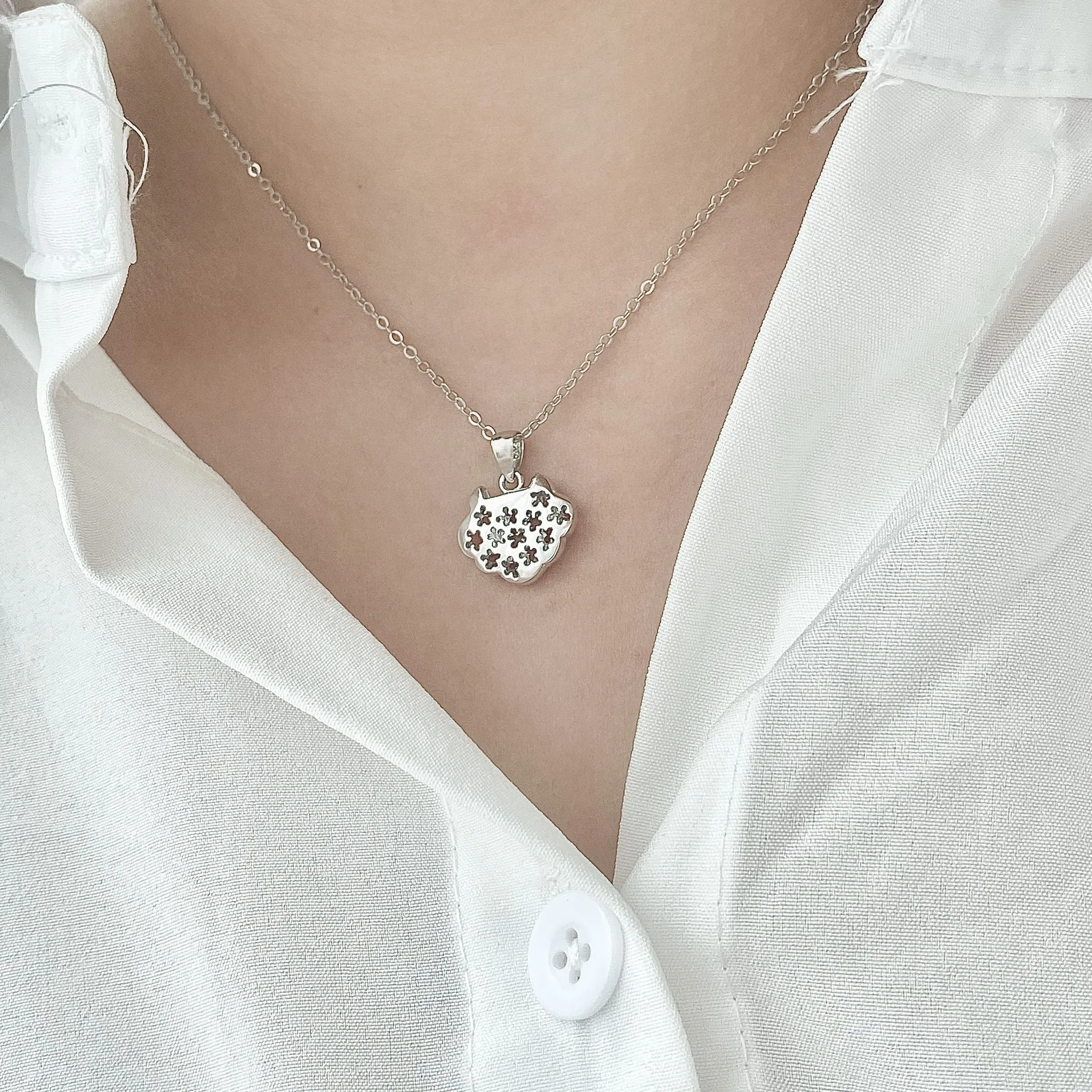 Ru Yi??Chinese Lock Necklace