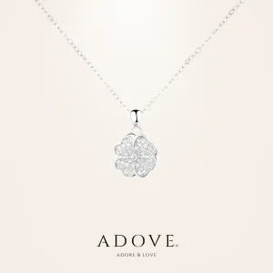 Spinning Clover Necklace