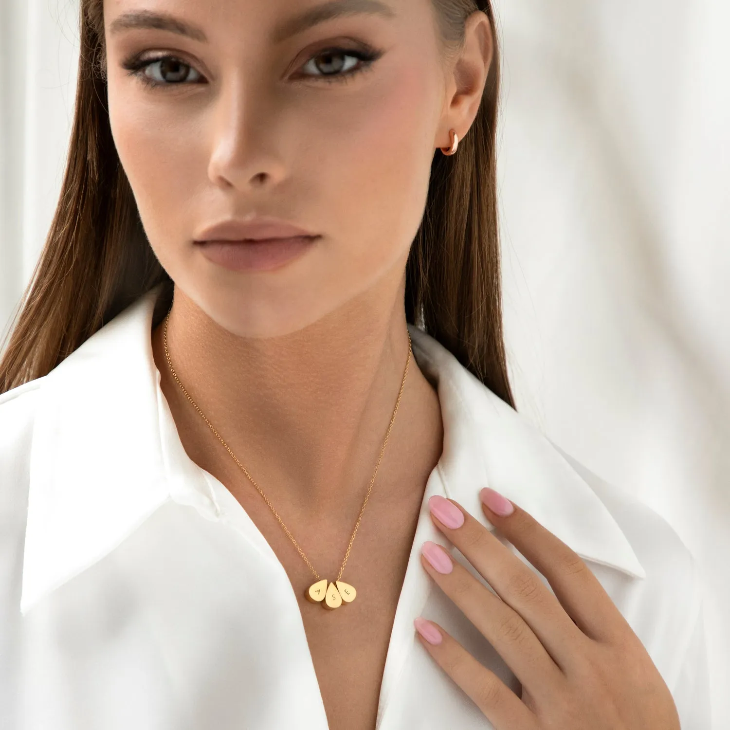 Teardrop Triple Bead Necklace in Gold