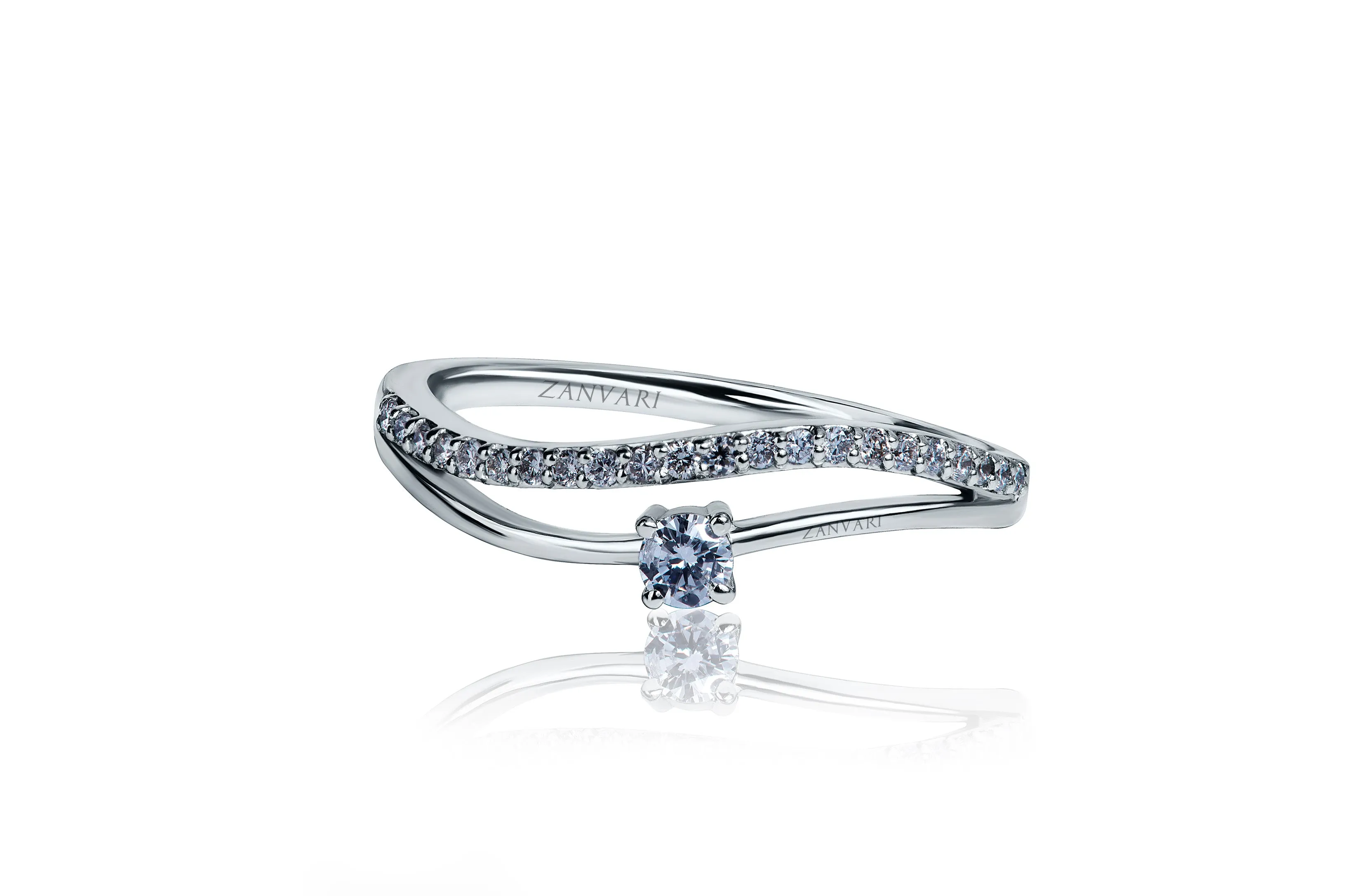 THE DIAMOND GLOW RING IN 18K GOLD