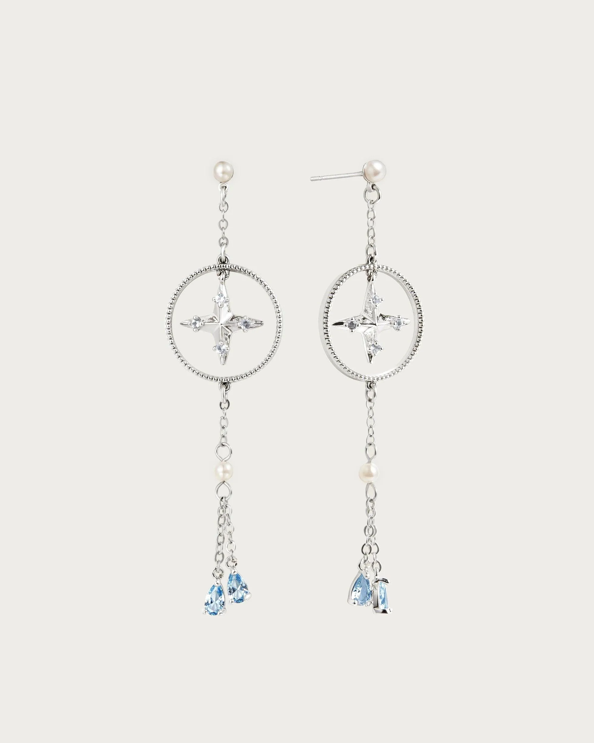 The Star Earrings in Gold