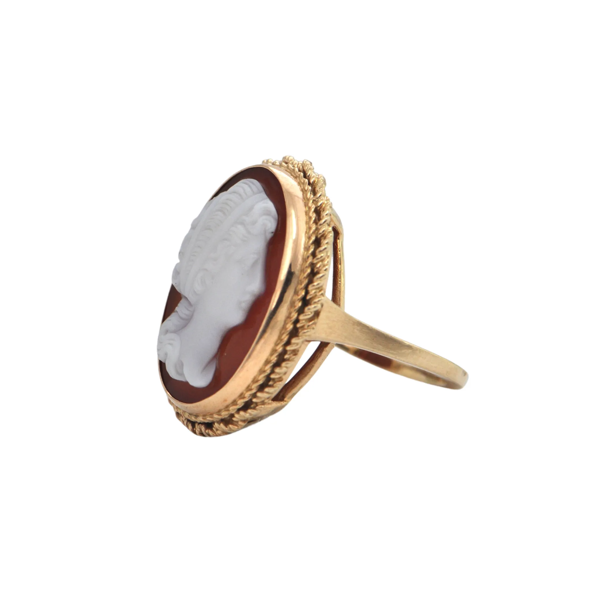 Vintage Shell Cameo 14K Yellow Gold Ring