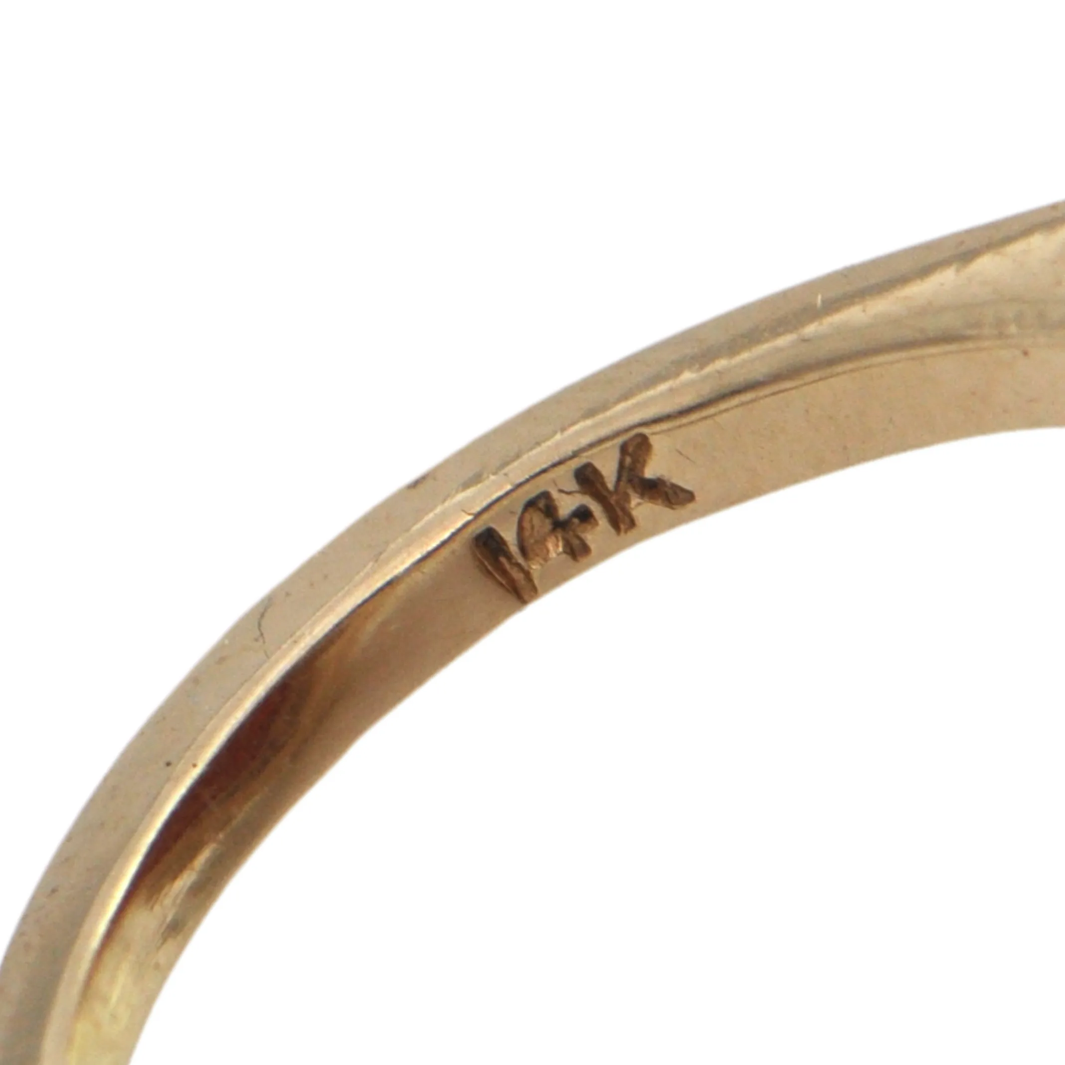 Vintage Shell Cameo 14K Yellow Gold Ring